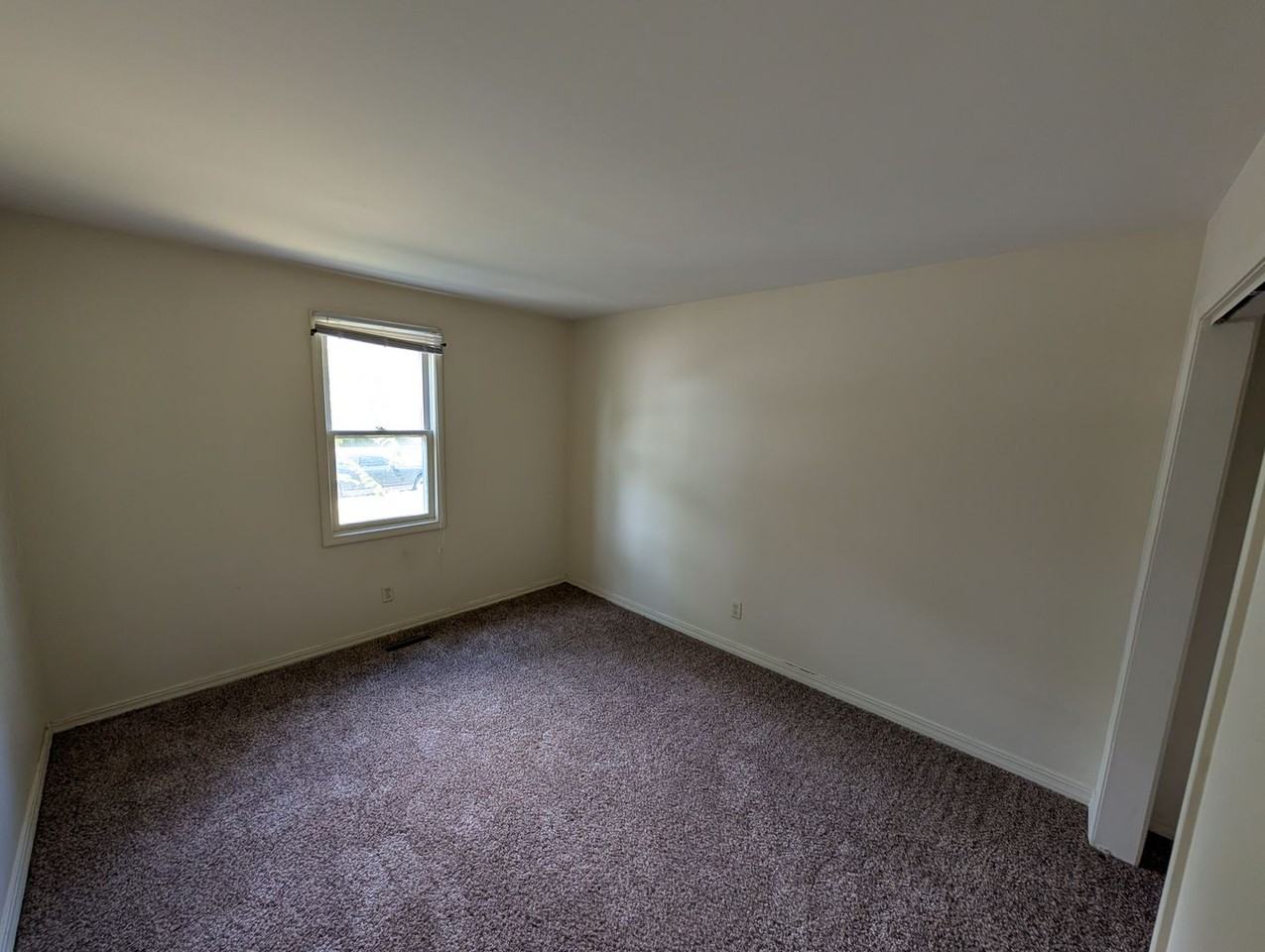 148 N Cleveland Ave - Photo 4 of 6