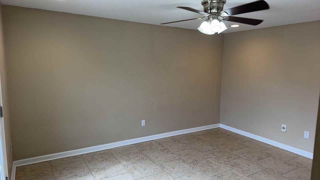 6319 Pridgen St - Photo 5 of 11