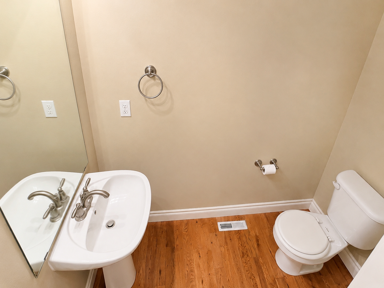 10304 163rd Ave Ne #2 - Photo 7 of 30