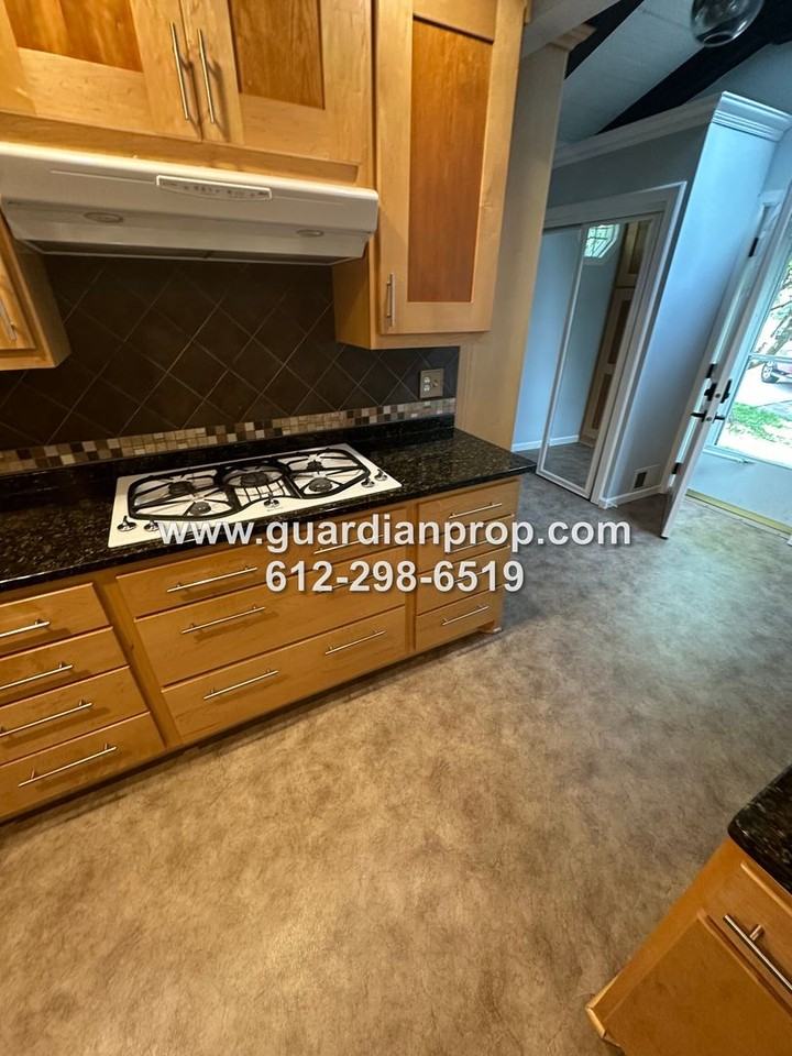 2253 7th St - Photo 6 of 21