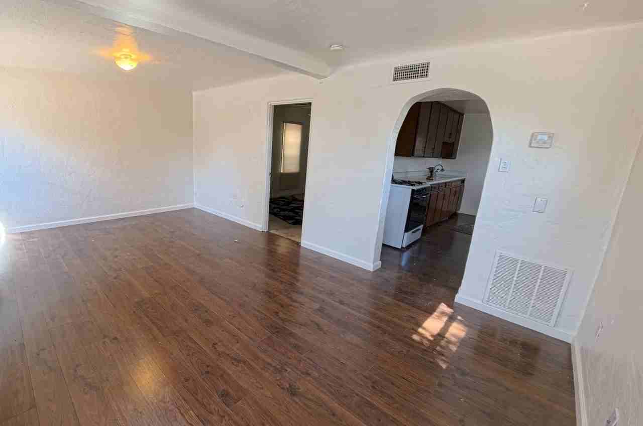 4416 1/2 10th St Nw - Photo 5 of 6