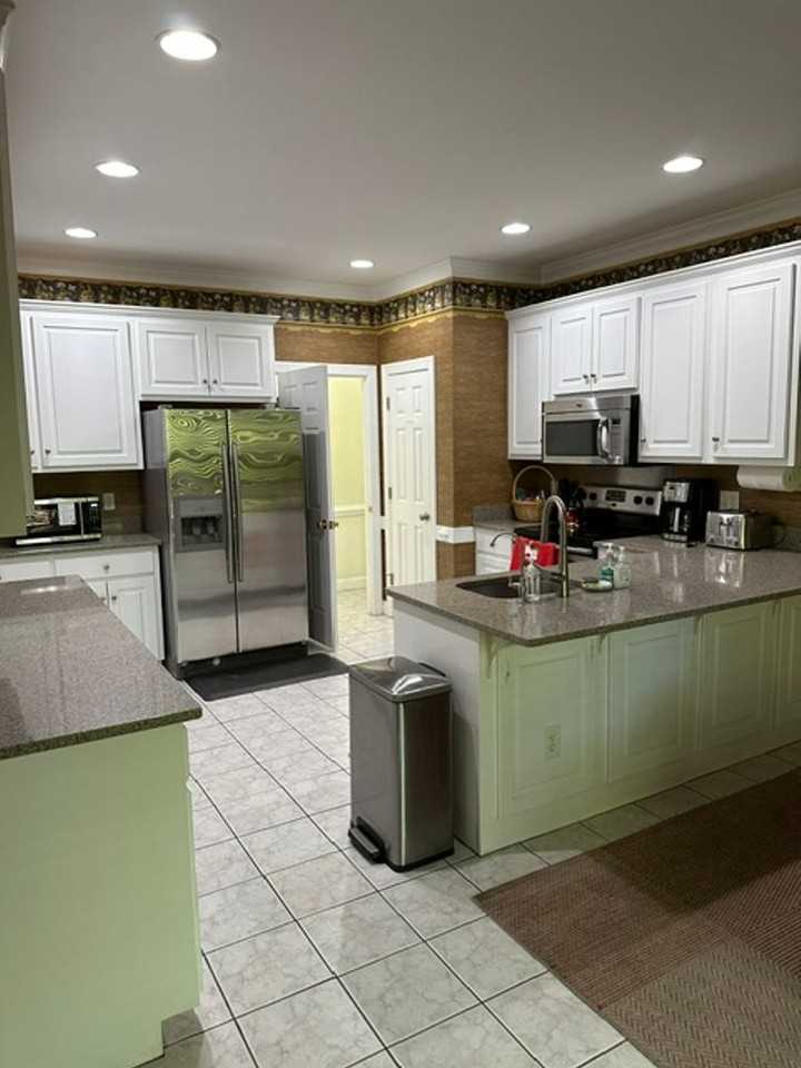 444 Somerset Way - Photo 2 of 6