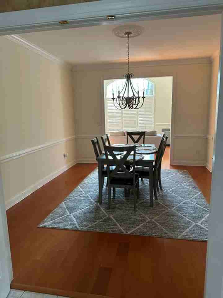 444 Somerset Way - Photo 3 of 6