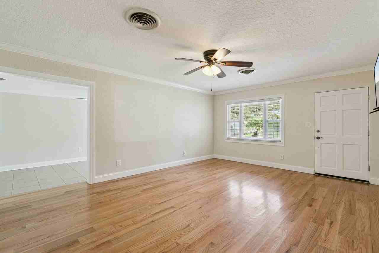 3306 Eagle Blvd - Photo 4 of 26