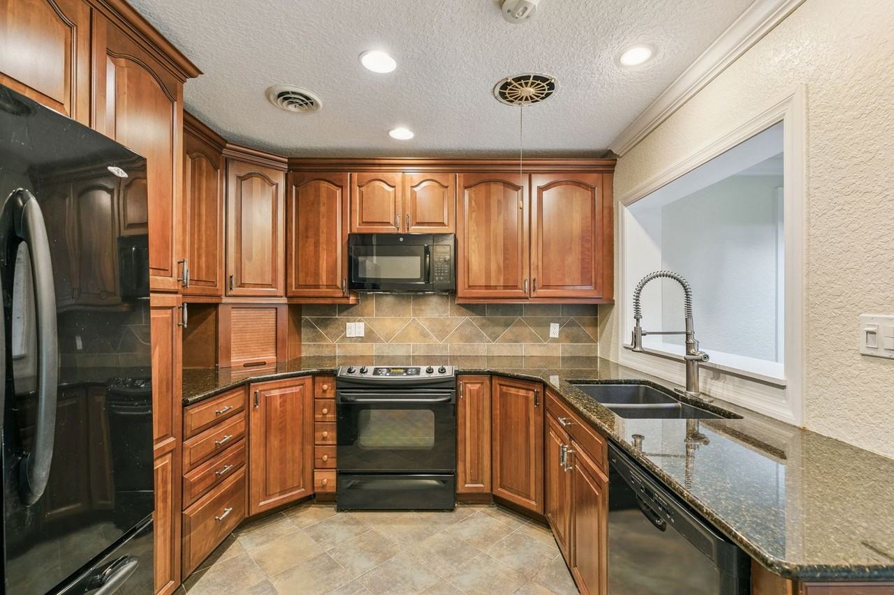 3306 Eagle Blvd - Photo 7 of 26