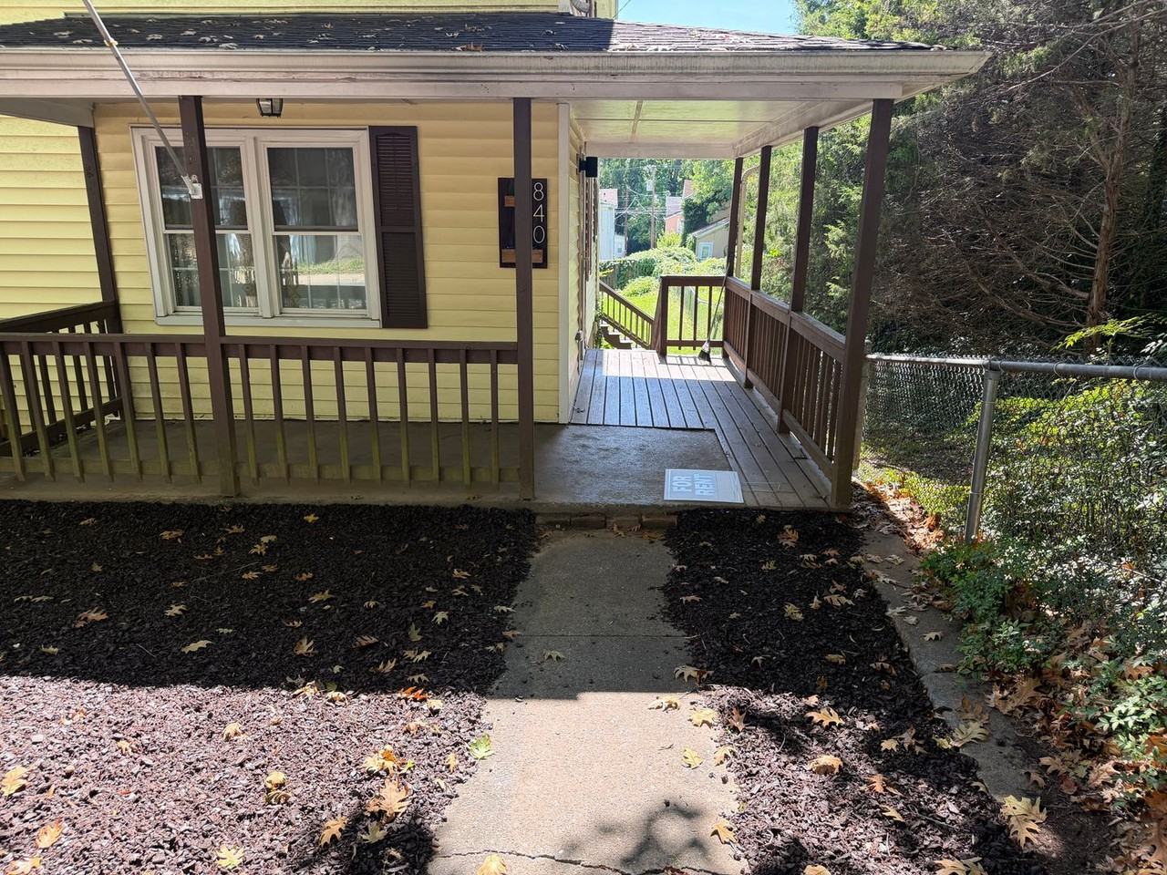 840 Estes St - Photo 3 of 35