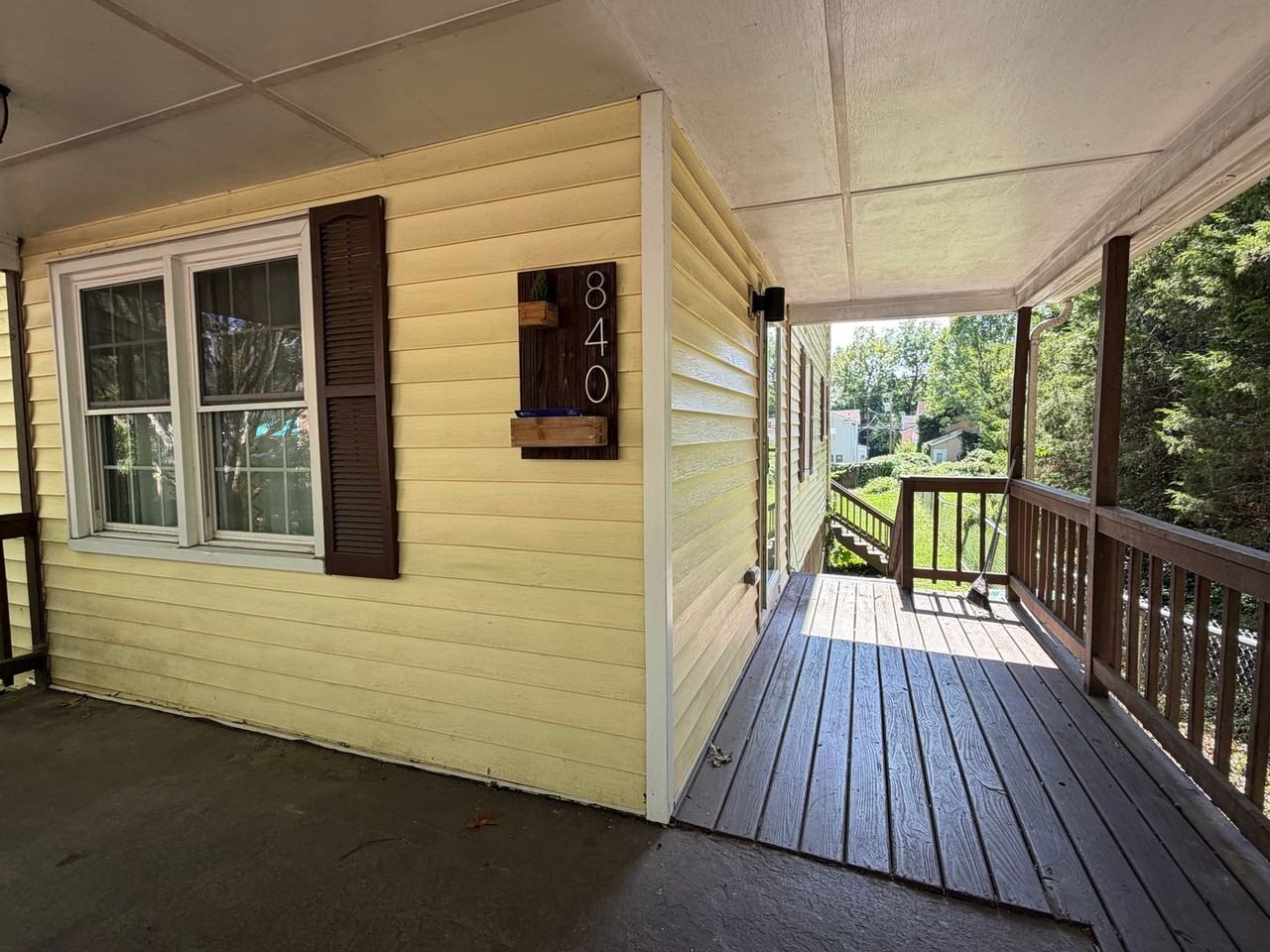 840 Estes St - Photo 4 of 35