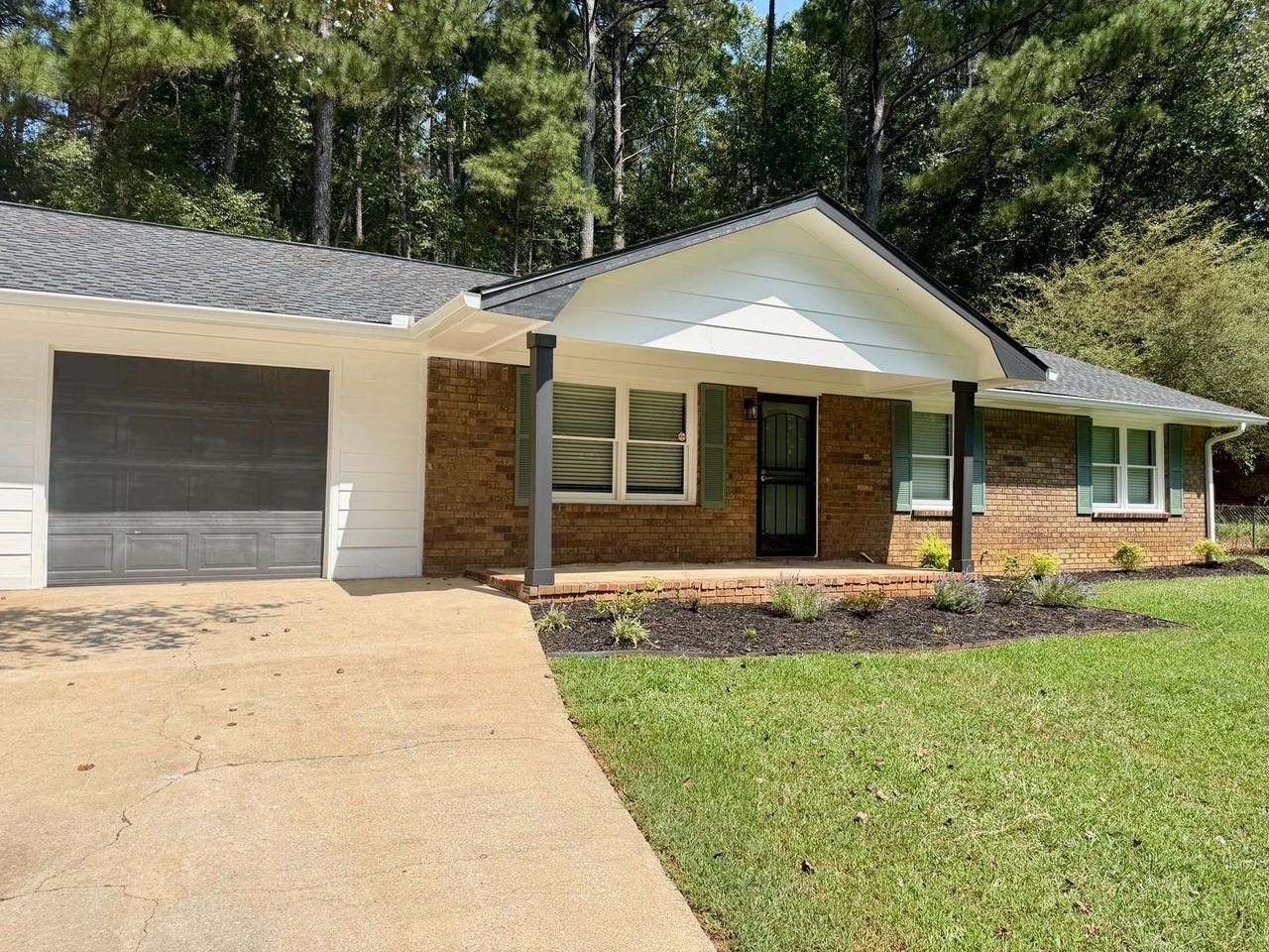 3851 Nebo Rd - Photo 2 of 16