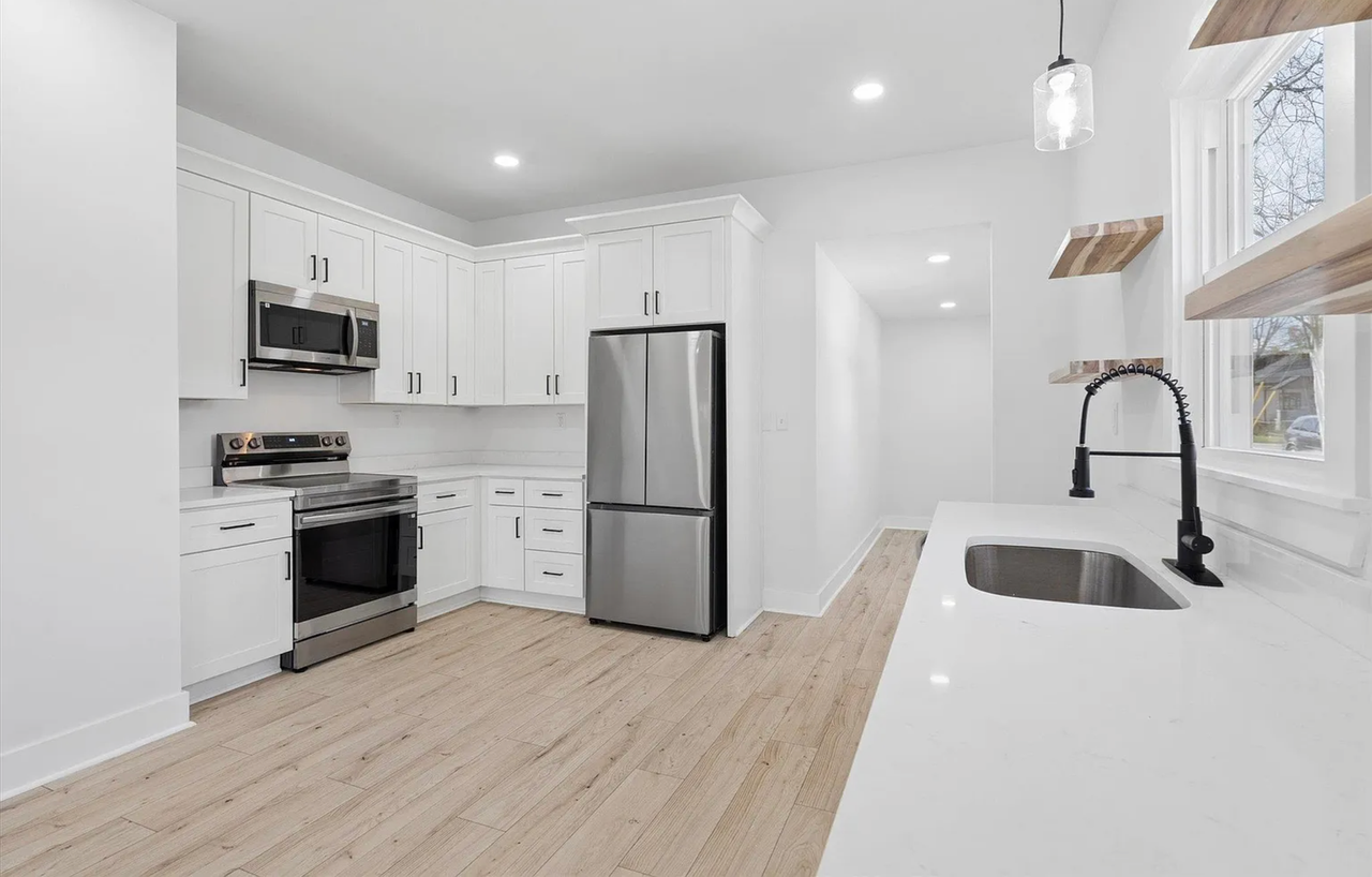 20 4th Ave - Photo 5 of 12