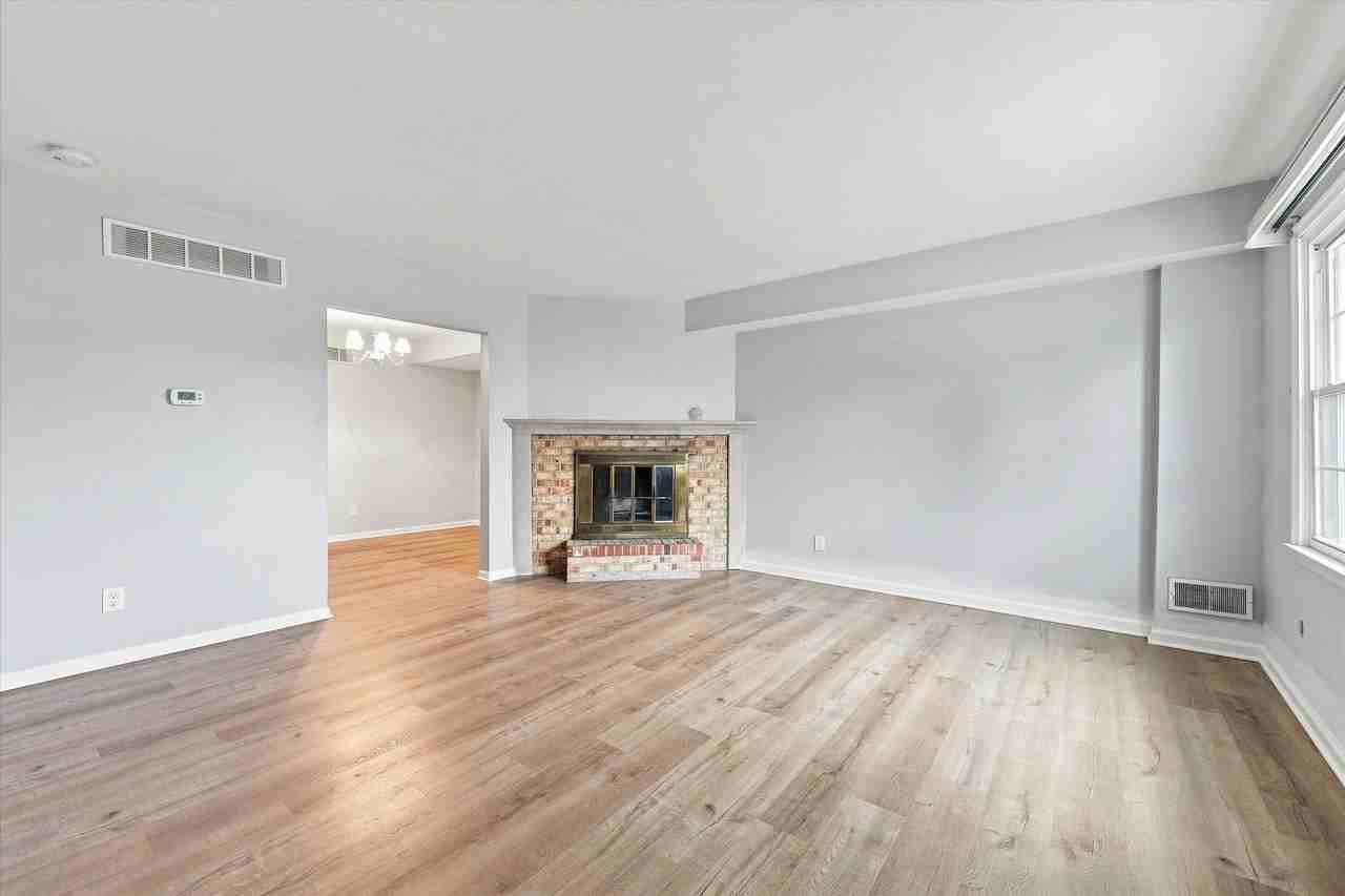 701 Renner Rd - Photo 2 of 15