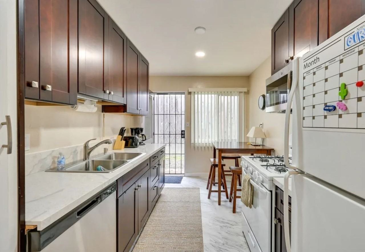 1445 Felspar St - Photo 6 of 21