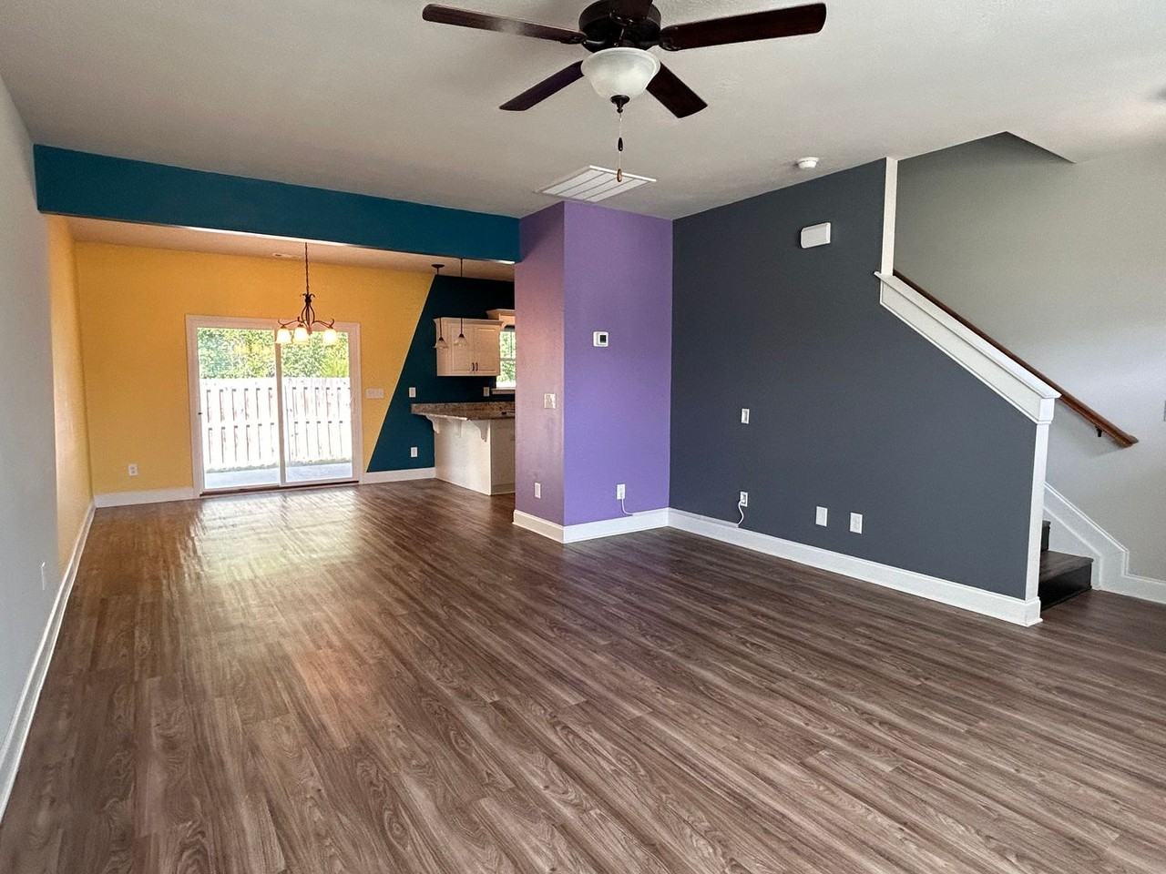 204 Pebble Ln - Photo 6 of 24