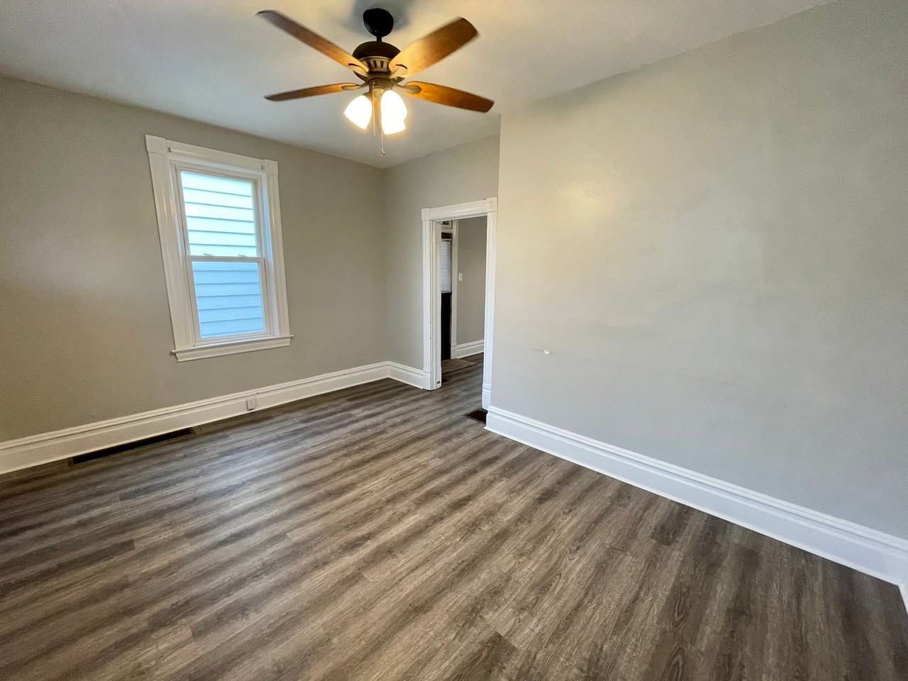 710 4th Ave - Photo 7 of 26