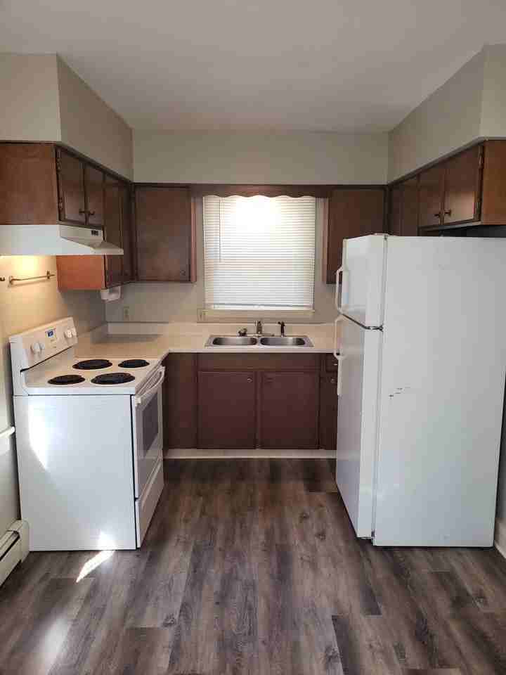 415 415 9th Street NW - RHS 415- #3 - Photo 4 of 11