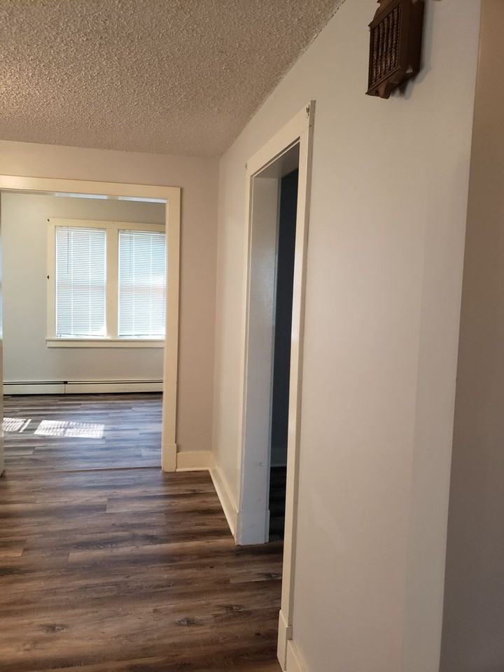 415 415 9th Street NW - RHS 415- #3 - Photo 5 of 11
