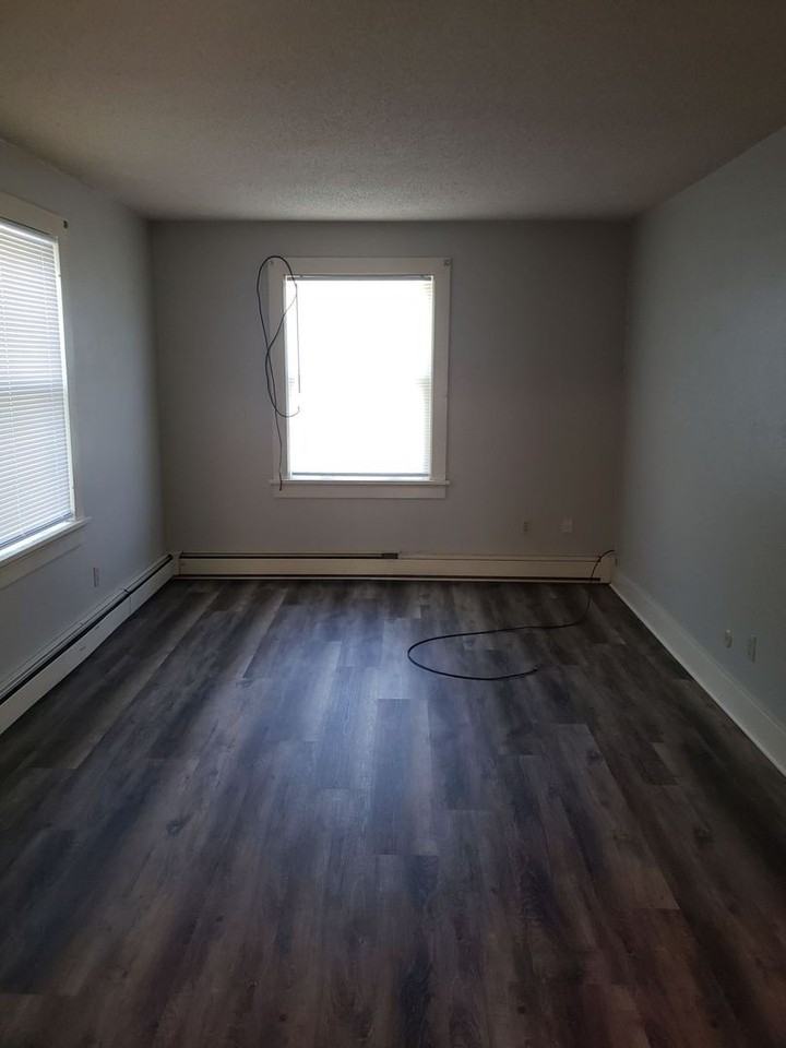 415 415 9th Street NW - RHS 415- #3 - Photo 7 of 11