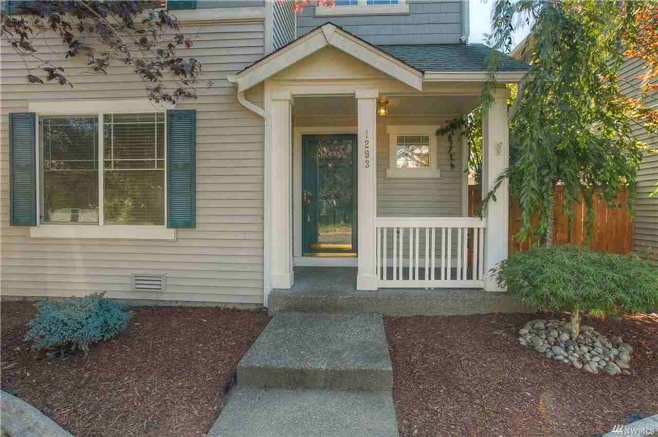 1293 Griggs St - Photo 2 of 17