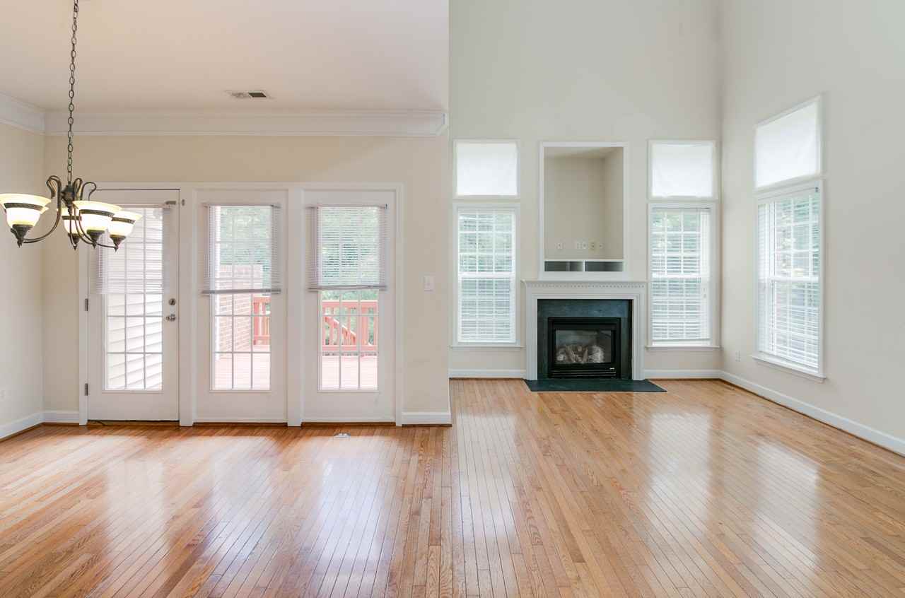 832 Saratoga Dr - Photo 6 of 16