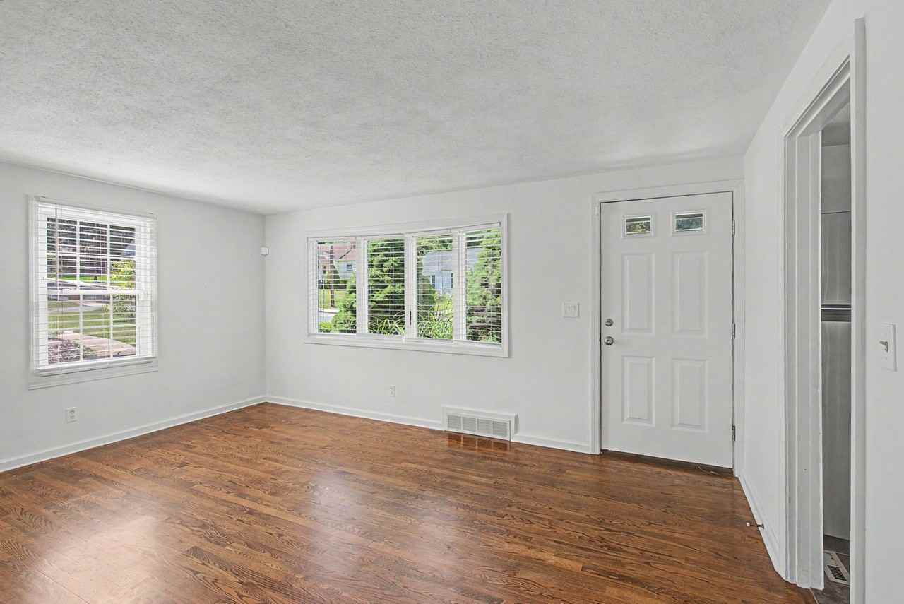 168 Sycamore St - Photo 7 of 18