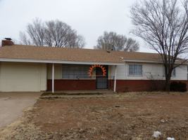 featured image of 700 W Manana Blvd