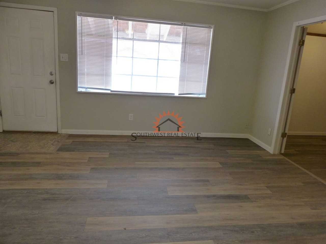 700 W Manana Blvd - Photo 2 of 23