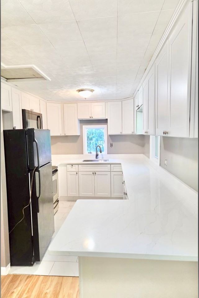 204 S Pierce Rd - Photo 3 of 32