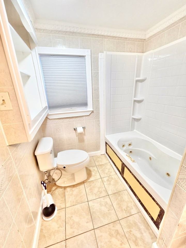 204 S Pierce Rd - Photo 7 of 32