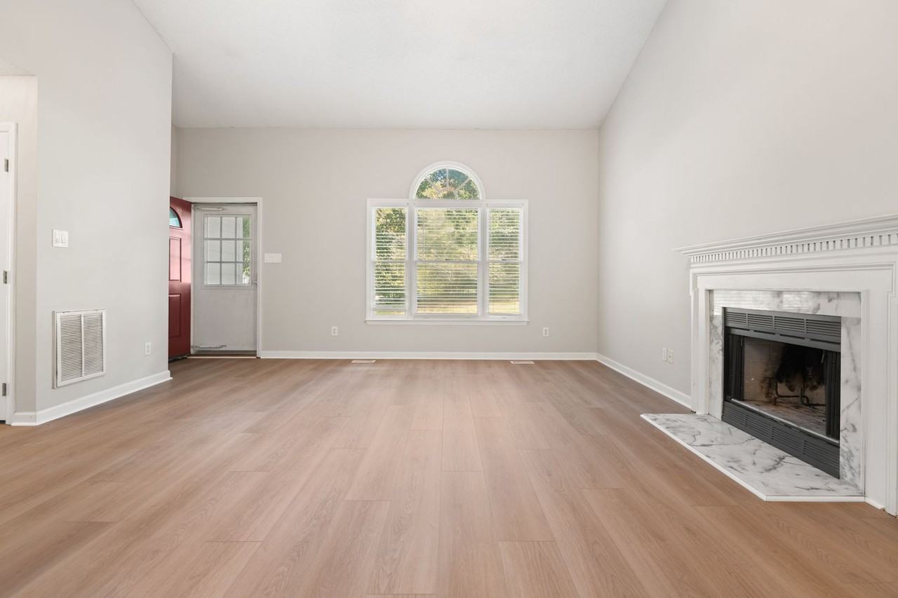 2909 Buckboard Ln - Photo 5 of 25