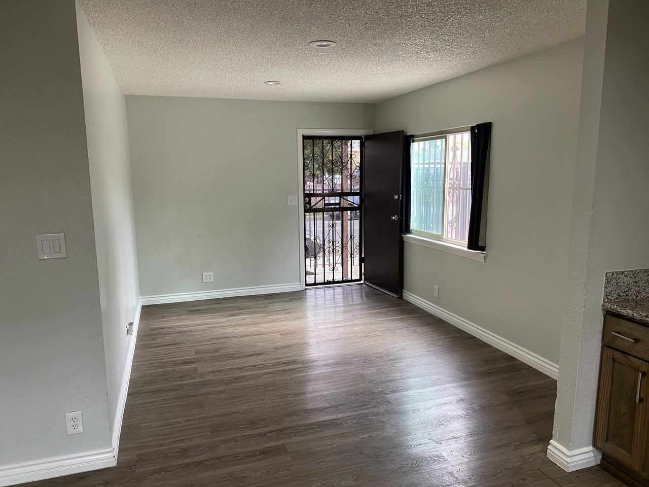 11150 South Figueroa Street #2 - Photo 3 of 12