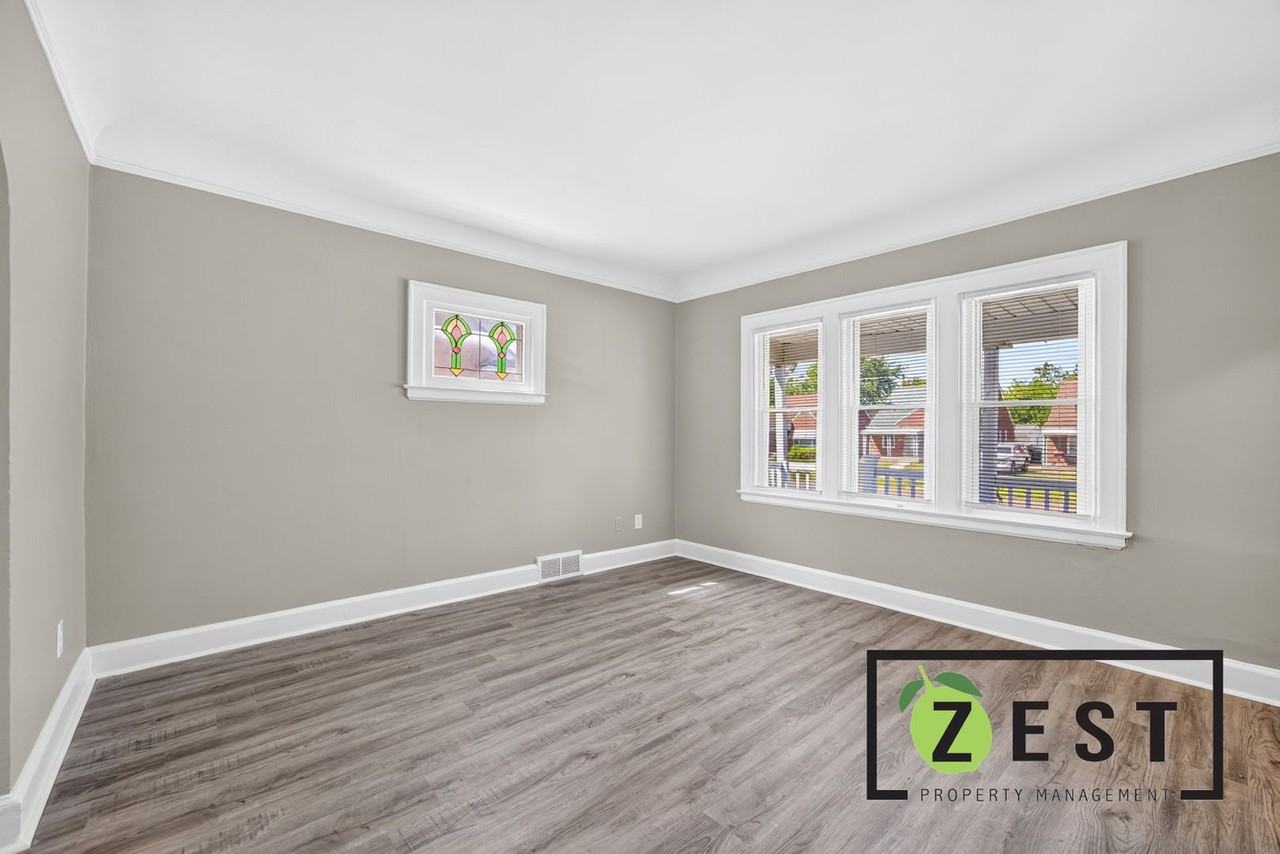 15494 Bringard Dr #1 - Photo 7 of 36