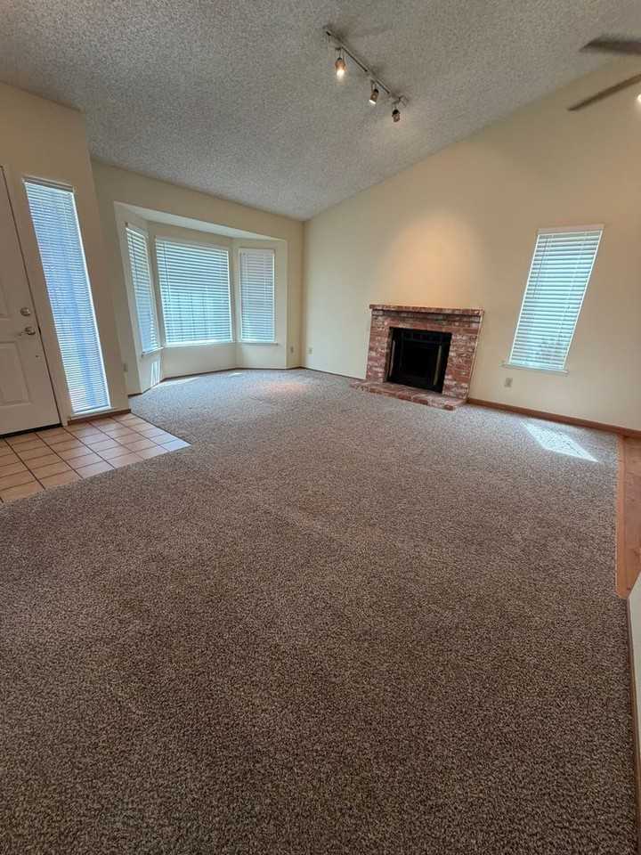 7345 Holworthy Way - Photo 4 of 12