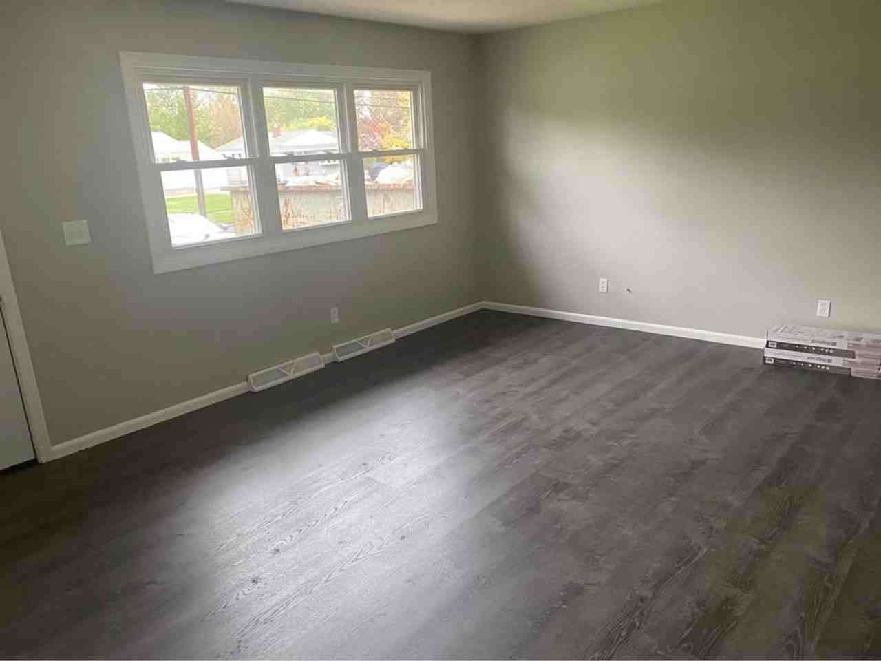 1507 Difford Dr - Photo 3 of 13