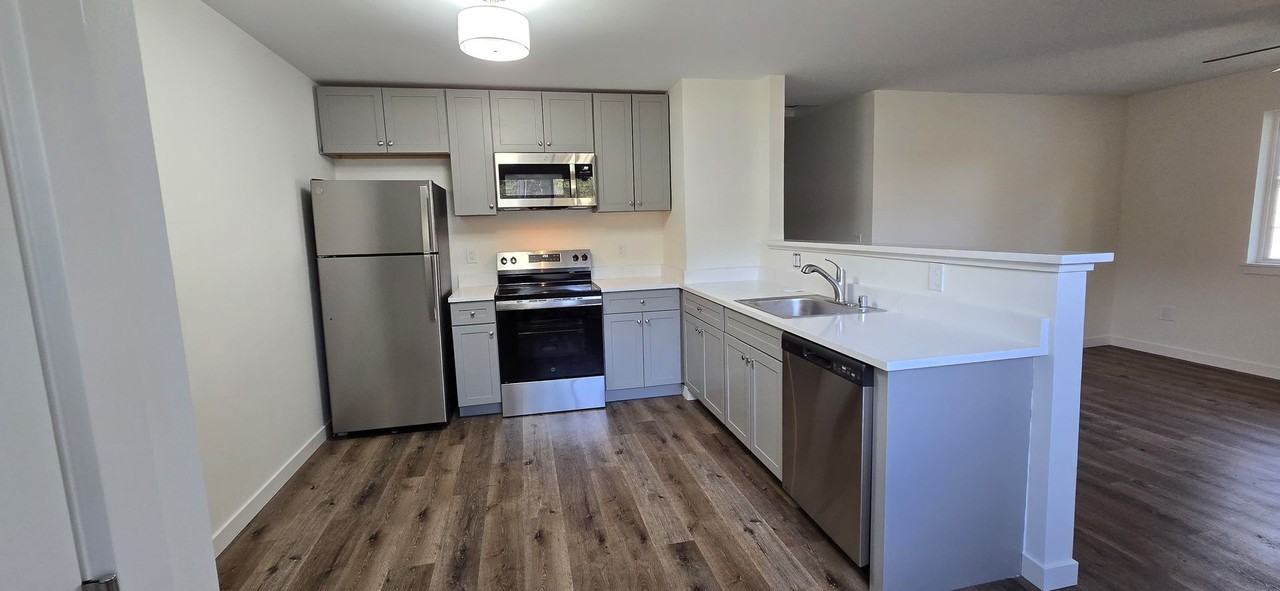 14914 Woodbrook Dr Sw - Photo 2 of 17