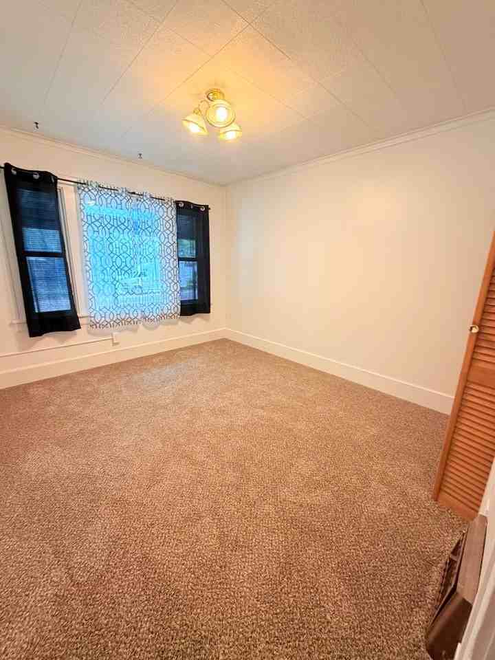 104 20th St S - Photo 5 of 13