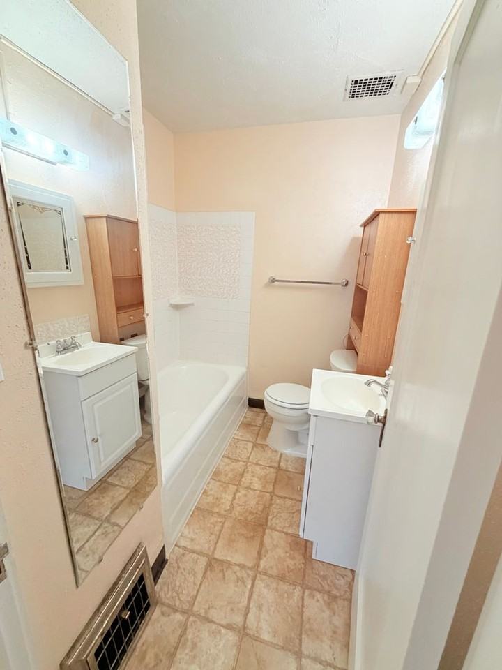 104 20th St S - Photo 6 of 13