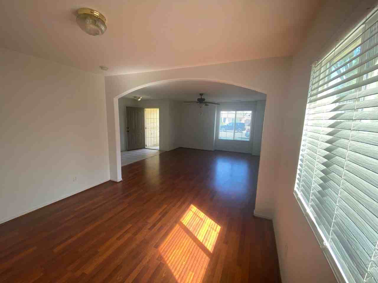 1201 Hoover Way - Photo 3 of 14