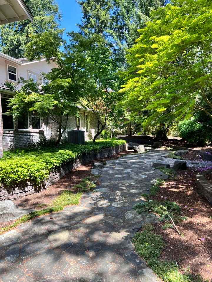 7438 Trowbridge Rd Se - Photo 4 of 50