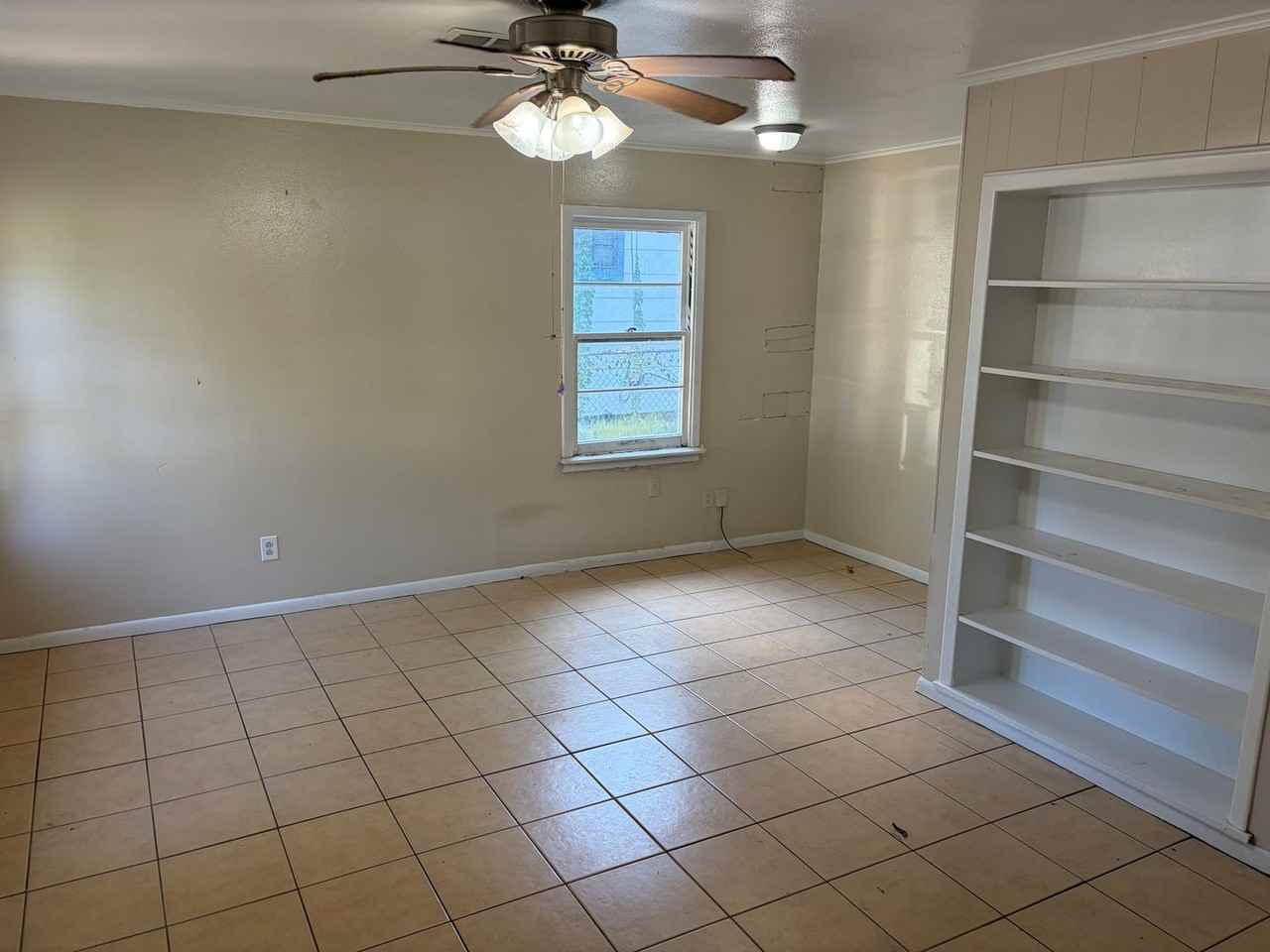 1252 Dudley Ln - Photo 6 of 13