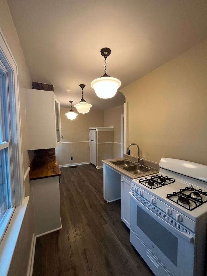 57 Lehigh Ave - Photo 2 of 18