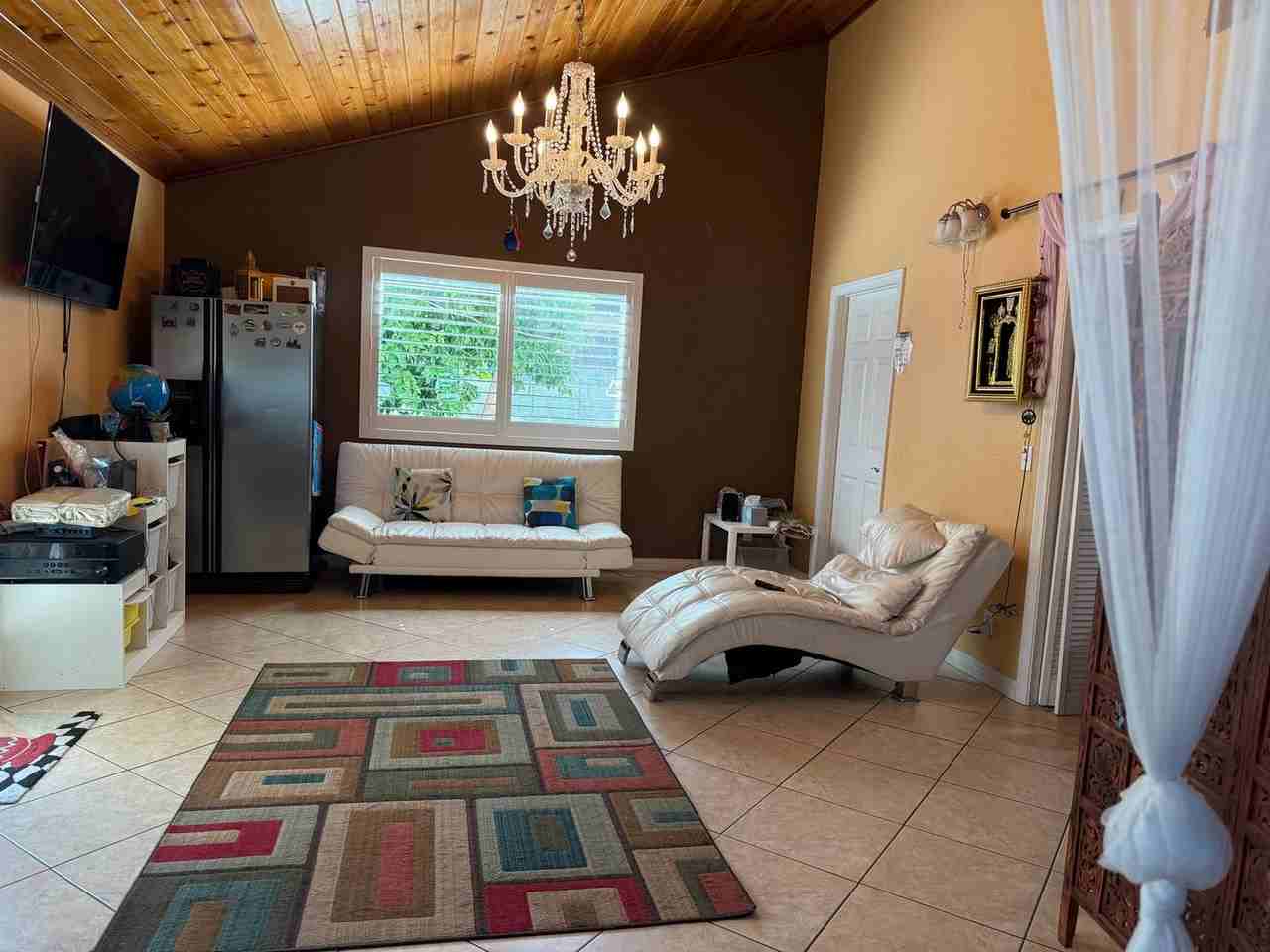 6449 Sheltondale Ave - Photo 6 of 17