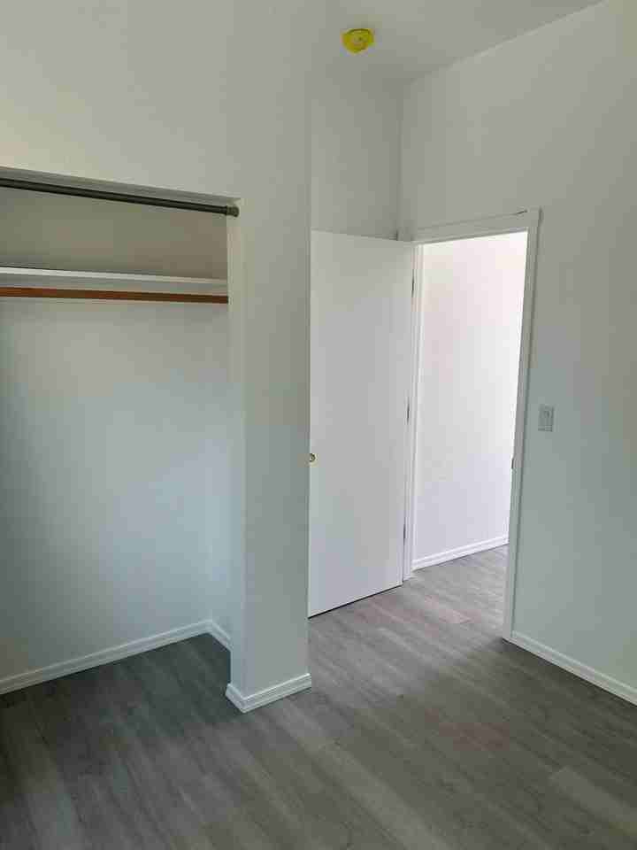 1301 W 2nd St - Photo 5 of 6