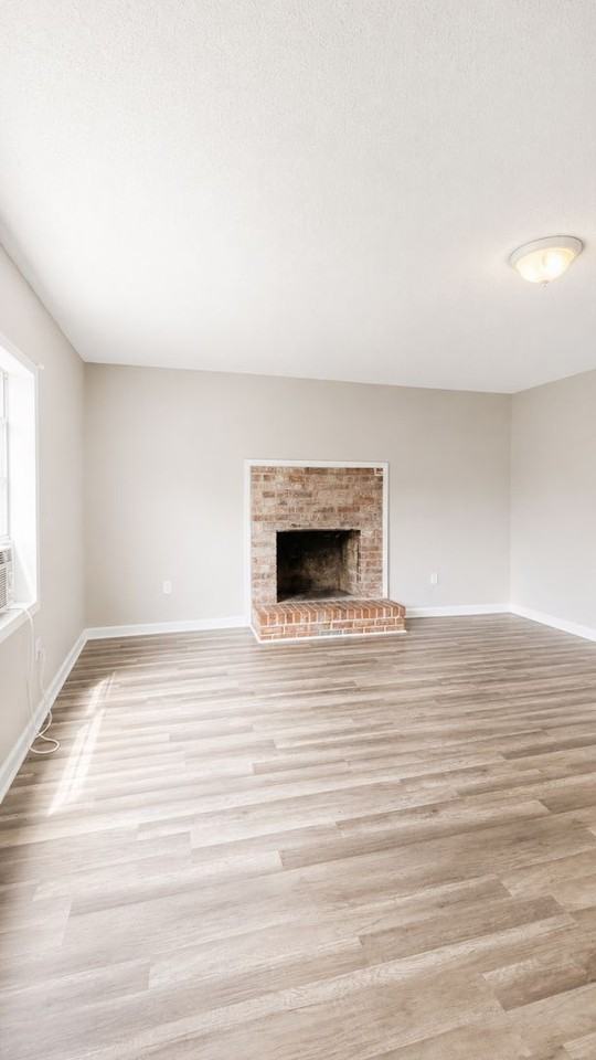 4311 Stewart St - Photo 6 of 19