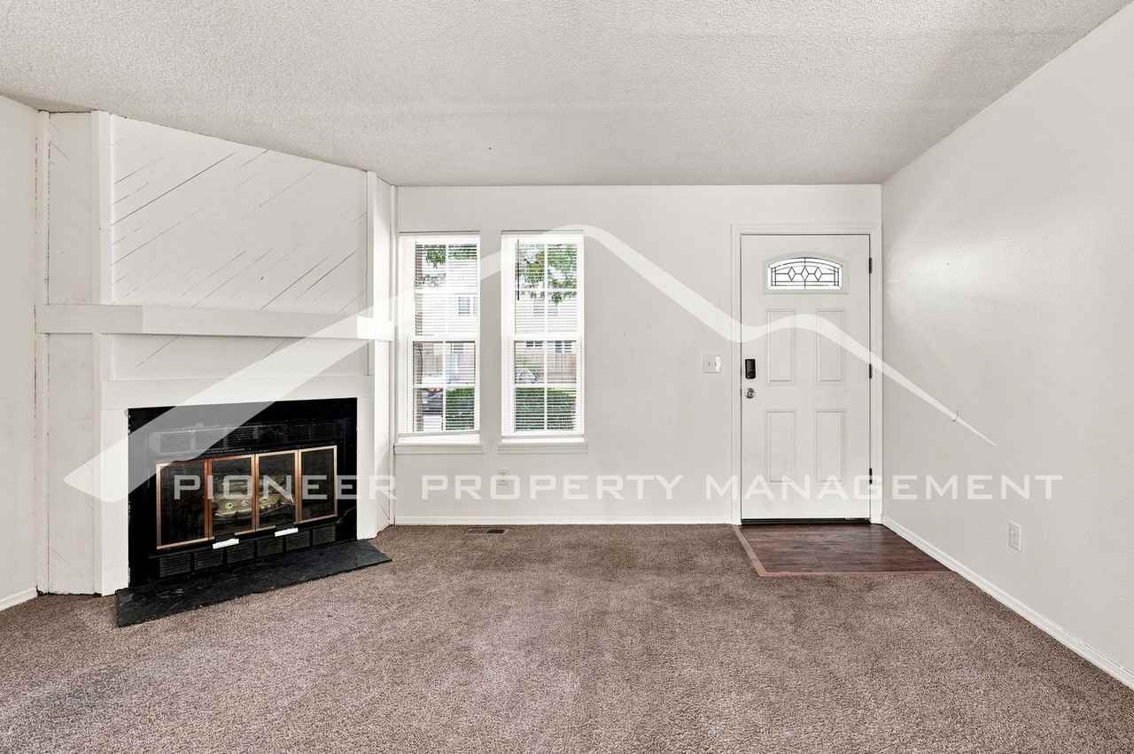 4230 E 94th Ave #C - Photo 3 of 17