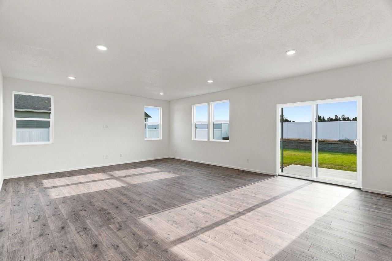 410 N Washington Ave - Photo 3 of 35