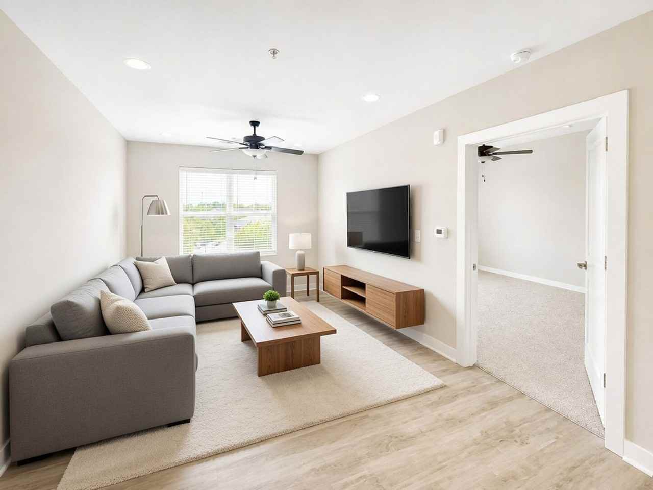 Gateway Rooftop Apartments - Photo 4 of 32