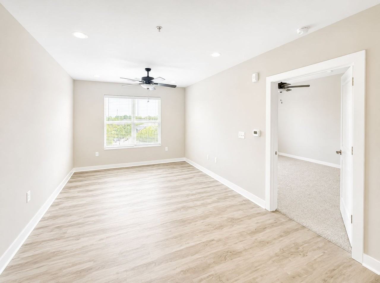 Gateway Rooftop Apartments - Photo 6 of 32
