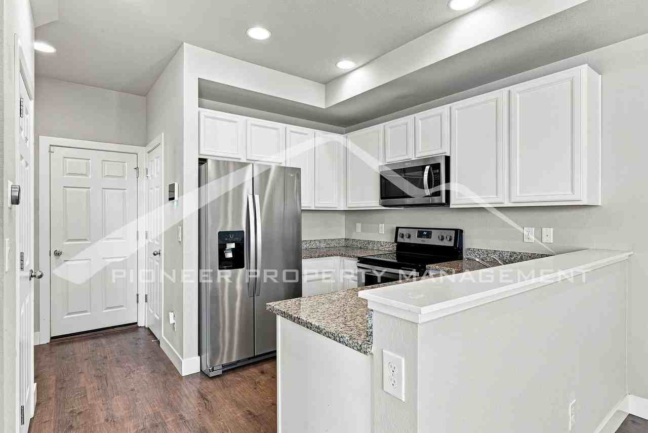 16130 E Warner Pl - Photo 4 of 22