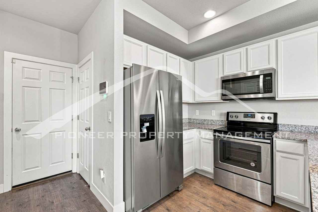 16130 E Warner Pl - Photo 5 of 22