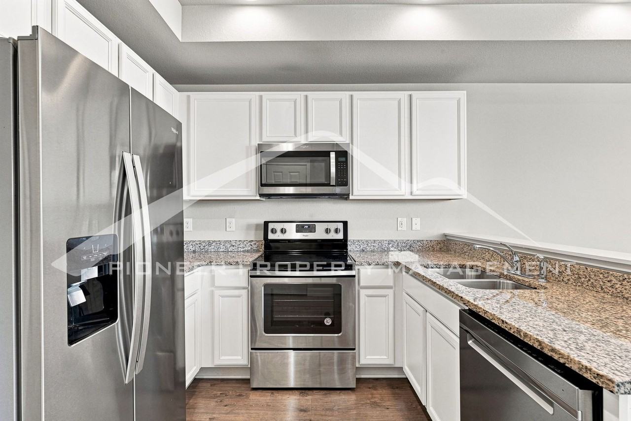 16130 E Warner Pl - Photo 6 of 22