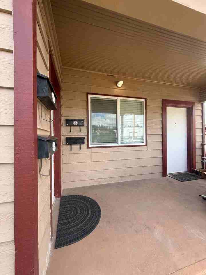 1717 S 2nd St - Photo 3 of 3